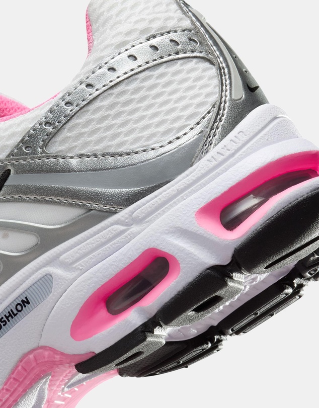 Nike - Air Max Moto 2K - Women's