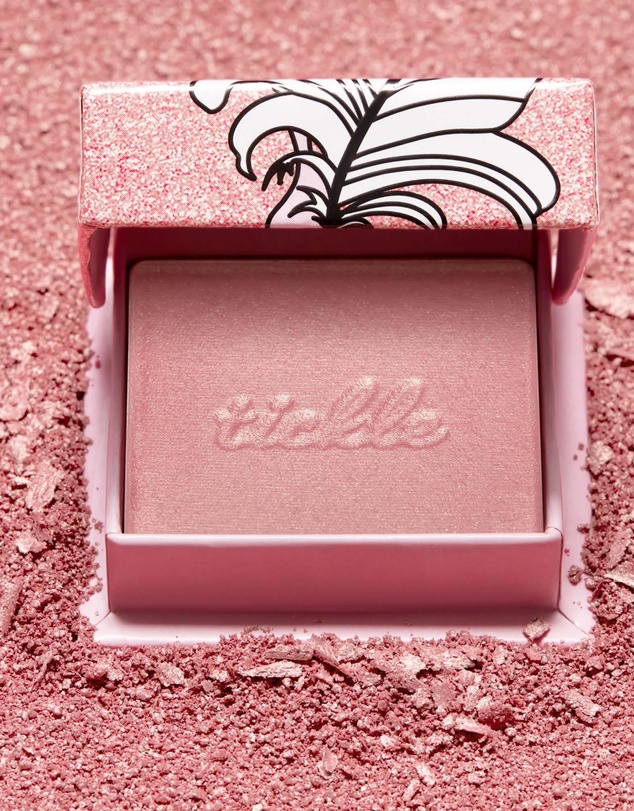 Benefit Cosmetics - Tickle Highlighter