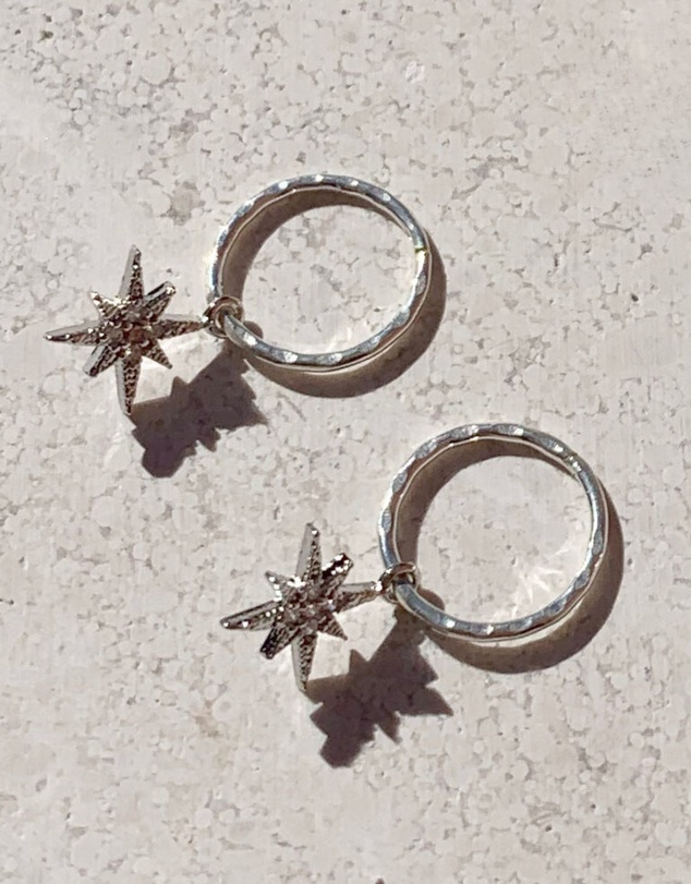 SAINT VALENTINE - North Star Mini Hoops - Silver