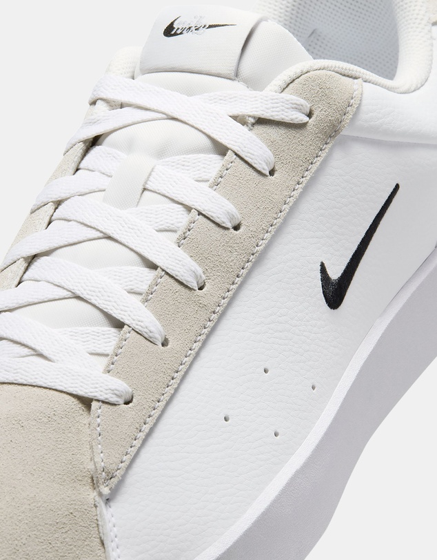 Nike - Blacktop - Men's