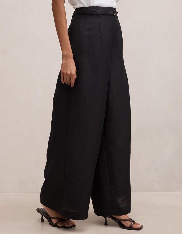 Forever New Petite - Matilda Petite Linen Blend Pants