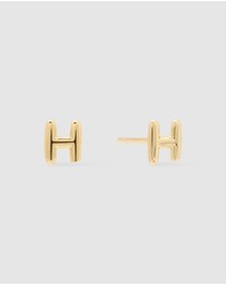 Wanderlust + Co - Alphabet Bubble Gold Stud Earrings - Letter H
