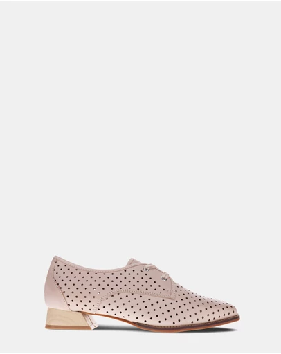 Mia Vita - Frances Oxford - Pebble