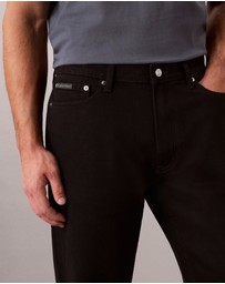 Calvin Klein Jeans - Standard Straight Fit Jeans