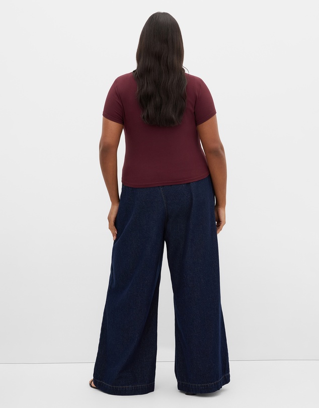 City Chic - Kara Henley Rib Tee