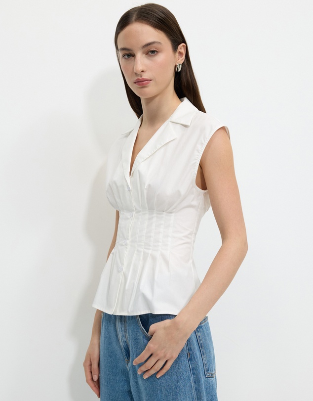 Calli - Tucked Sleeveless Shirt