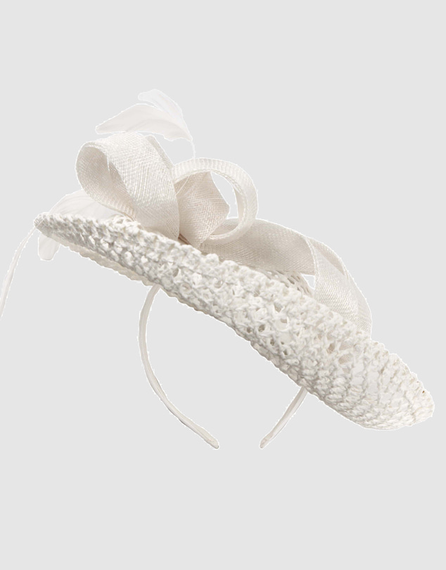 Max Alexander - White Plate Racing Fascinator