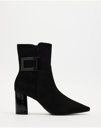 Nina Armando - Sai Boots