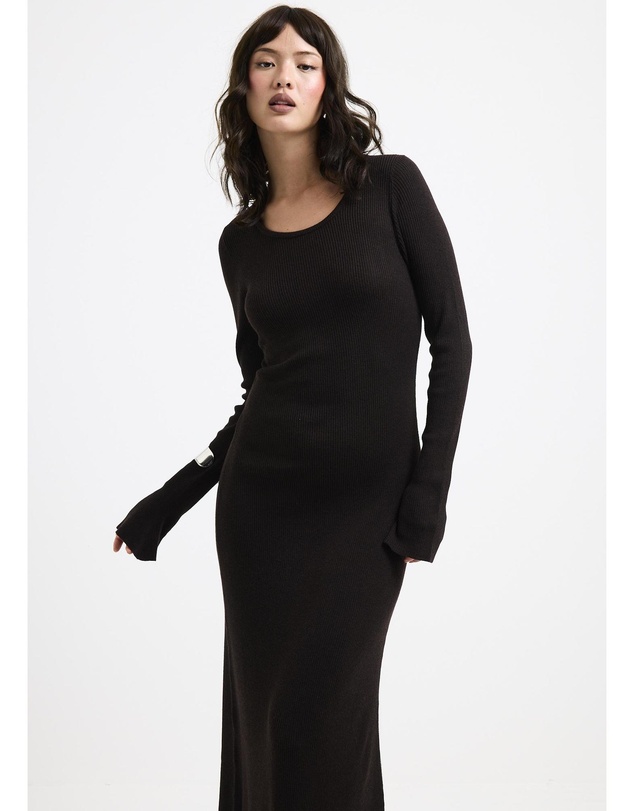 Subtitled - Virginia Long Sleeve Knit Maxi Dress
