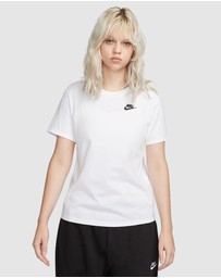 Nike - Sportswear Club Essentials T-Shirt
