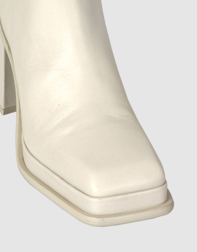 Beau Coops - Deonisia Ankle Boots