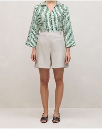 Trenery - Yarn Dyed Linen Blend Tailored Short in Flax
