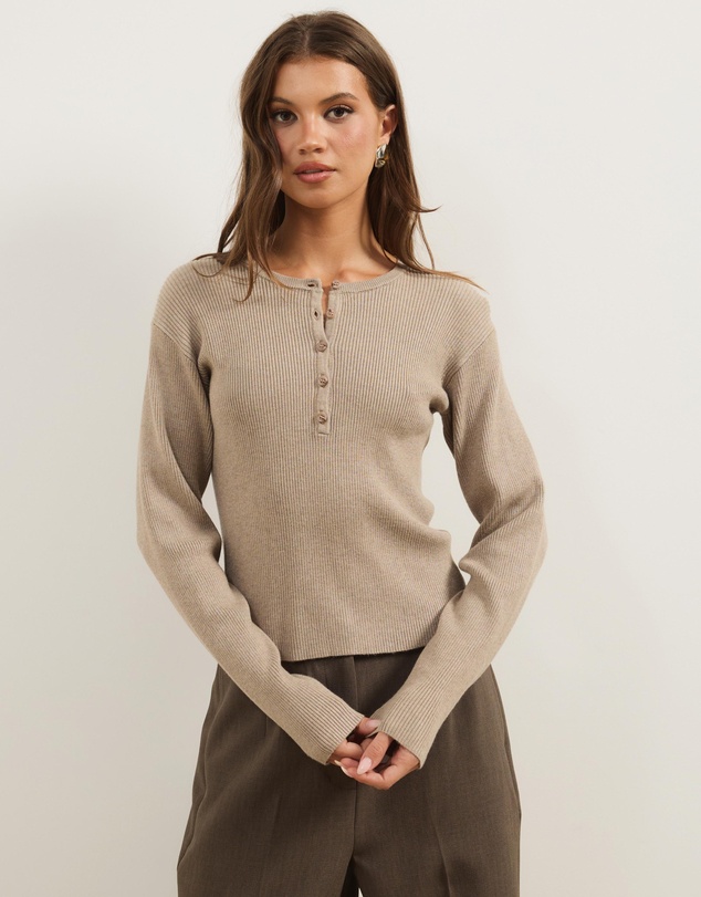 Atmos&Here - Lina Long Sleeve Knit Top
