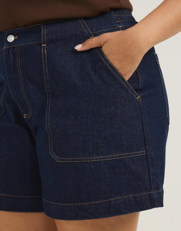 Atmos&Here Curvy - Samira Relaxed Denim Shorts