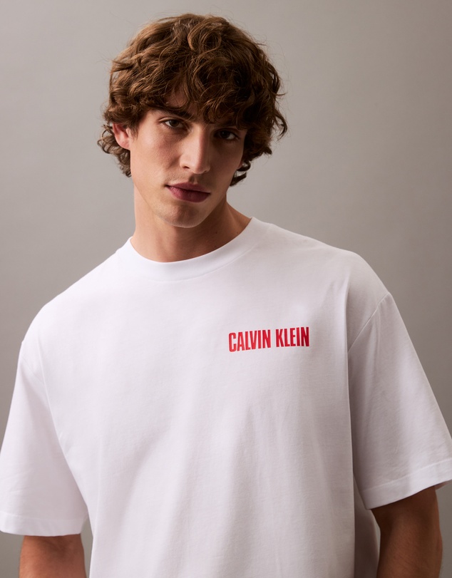 Calvin Klein Jeans - Vertical Logo Graphic Classic T-Shirt