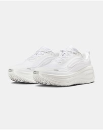Nike - Nike Vomero Plus - Men's