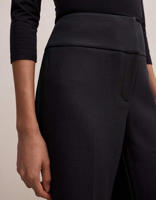 Forever New Petite - Devon Petite Flared Leg Pants