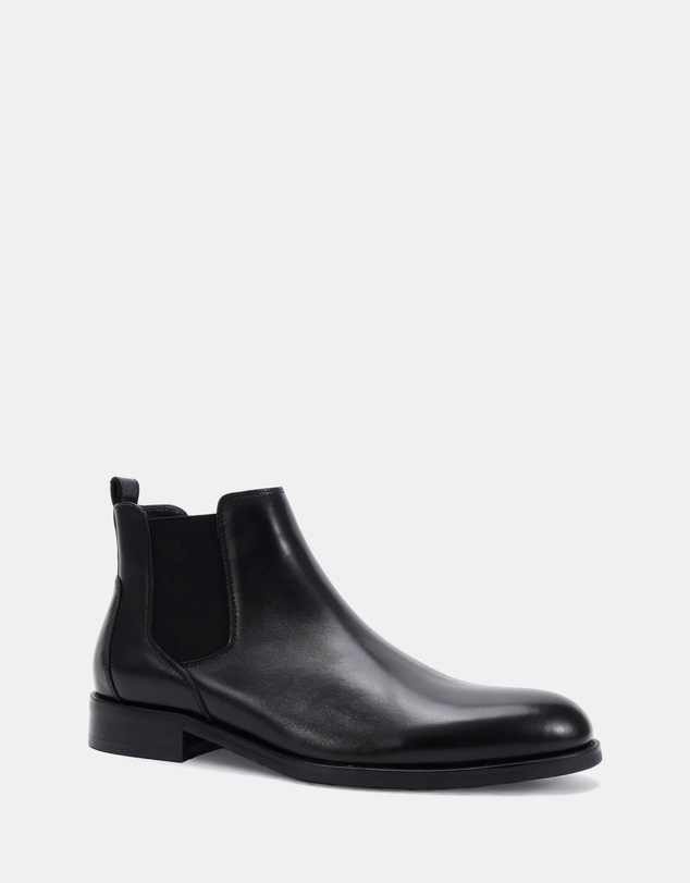 Clarks - Niall Black