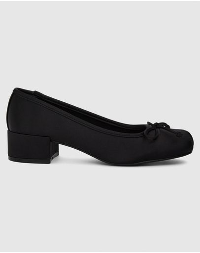 BLACK SATIN