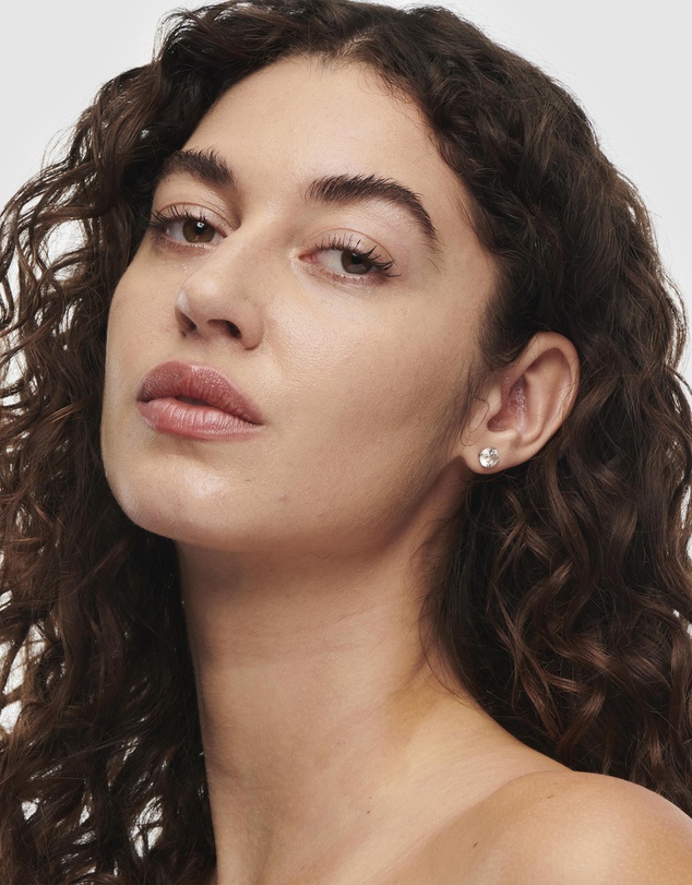 MAC - Studio Radiance Serum-Powered Foundation - NC17.5