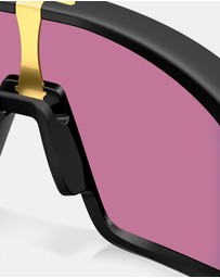 Oakley - RSLV