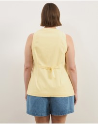 Atmos&Here Curvy - Maura V-Neck Longline Linen Blend Vest