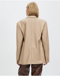 Grace Willow - Tommy Blazer