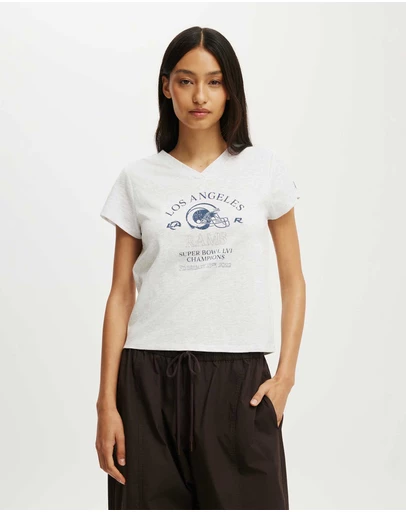Cotton On - The Lcn V Neck Original Graphic Tee