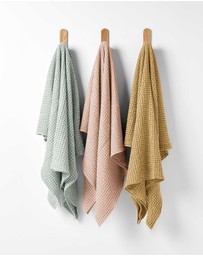 Aura Home - Waffle Throw