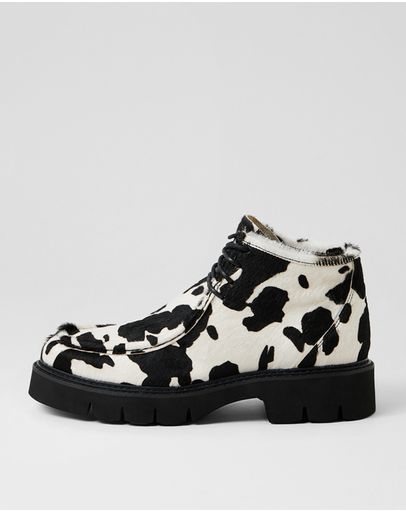 BLACK COW