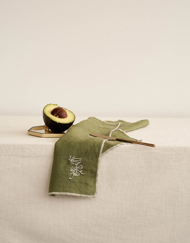 Black Blaze - Embroidered Linen Placemat Set