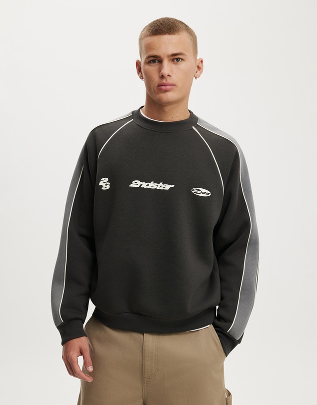 Cotton On - Box Fit Graphic Crew Sweater