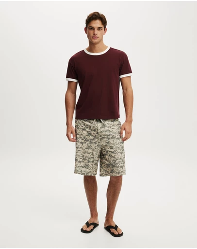 Cotton On - Super Baggy Boardshort