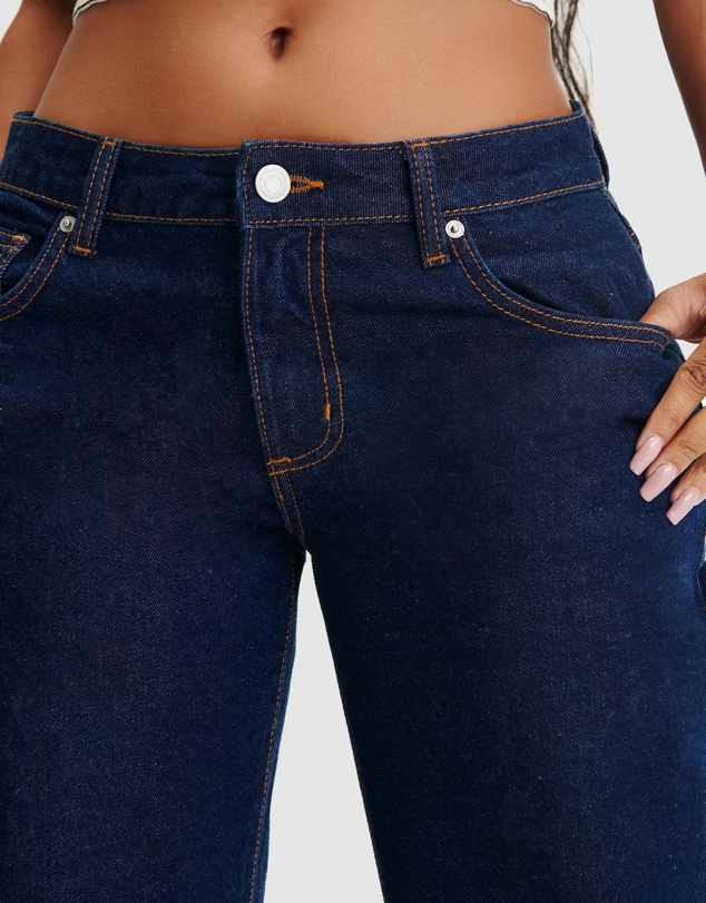 Cotton On - Curvy Low Rise Straight Jeans
