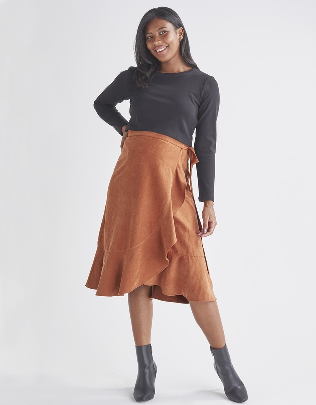 Angel Maternity - Celia Maternity Long Sleeve Cotton Crop Tee - Black