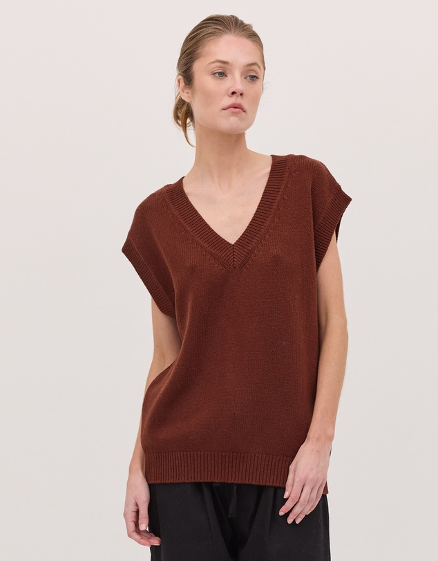 Cloth & Co. - The Vest