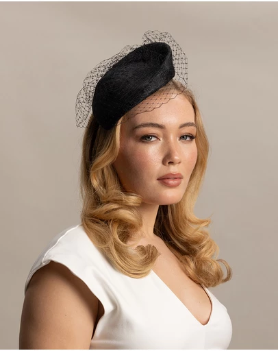 Morgan & Taylor - Willow Fascinator in Black