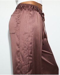 Dazie - Honey Satin Pants