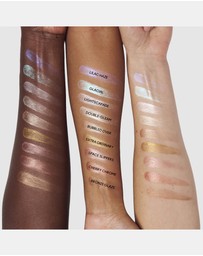 MAC - Skinfinish Lightstruck Liquid Highlighter