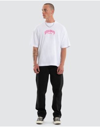 Kiss Chacey - Shield Street Tee