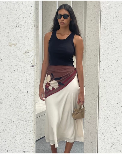 Minima Esenciales - Isla Scarf Detail Midi Skirt