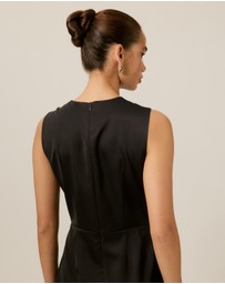 Tussah - Emma Satin Midi Dress