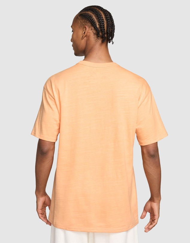 Nike - Sportswear Premium Essentials T-Shirt