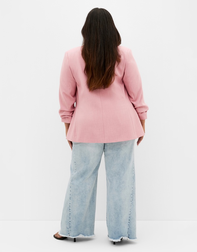 City Chic - Plus size Imogen Gather Sleeve Blazer - baby pink
