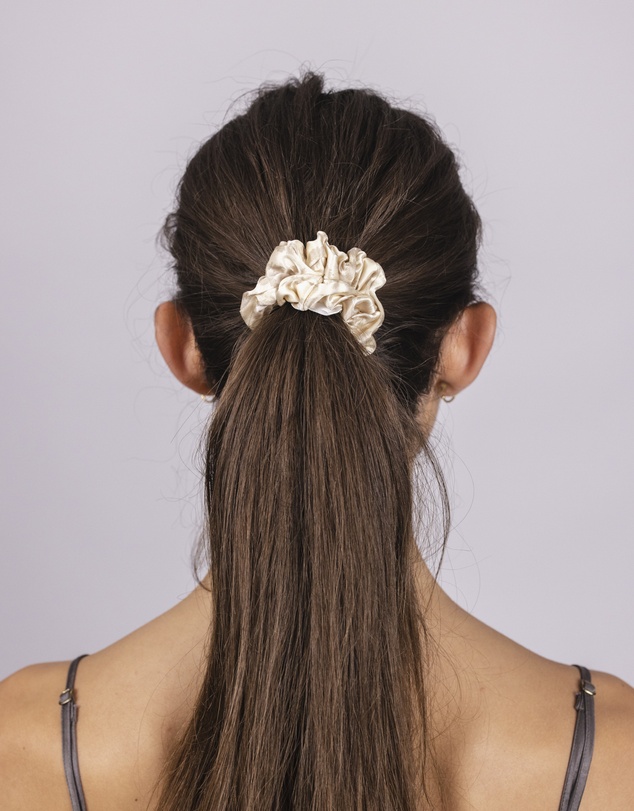 SILK MAGNOLIA - Pure Silk Scrunchie