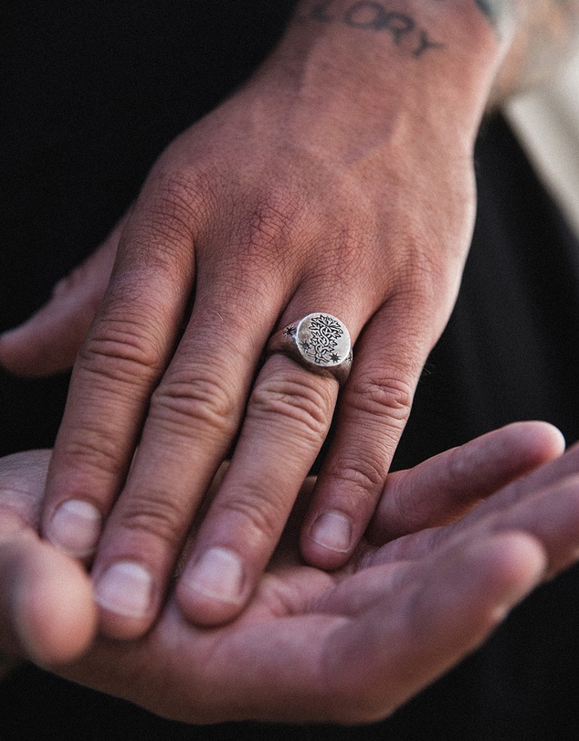 Haze & Glory - ICONIC EXCLUSIVE - Antidote Signet Ring in Oxidised 925 Silver
