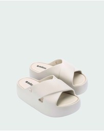 Melissa - Melissa Free Cross