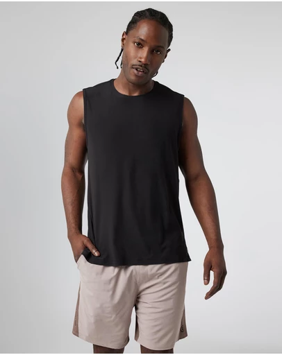 Vuori - Strato Muscle Tee