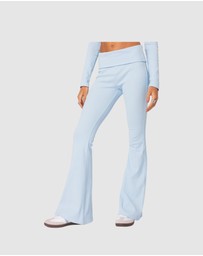 EDIKTED - Coffee Break Ribbed Flare Leggings