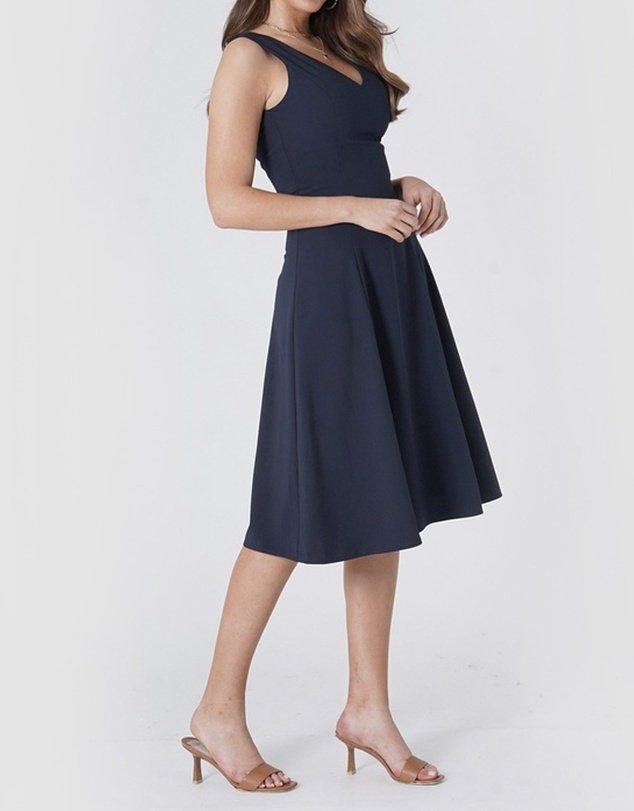 Amelius - Magnet Midi Dress